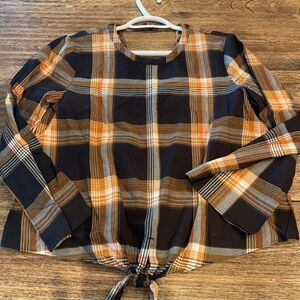 - Madewell plaid pull over top medium with tie bottom